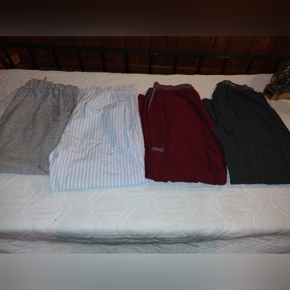 Bundle of Four Mens Sleepwear Bottoms Let Loungewear 3 Size large 1 Medium - Picture 1 of 16